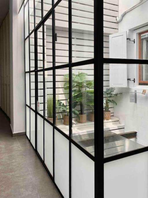 3-Bedroom Central, Spacious And Bright Apartment. Iraklio Exterior foto
