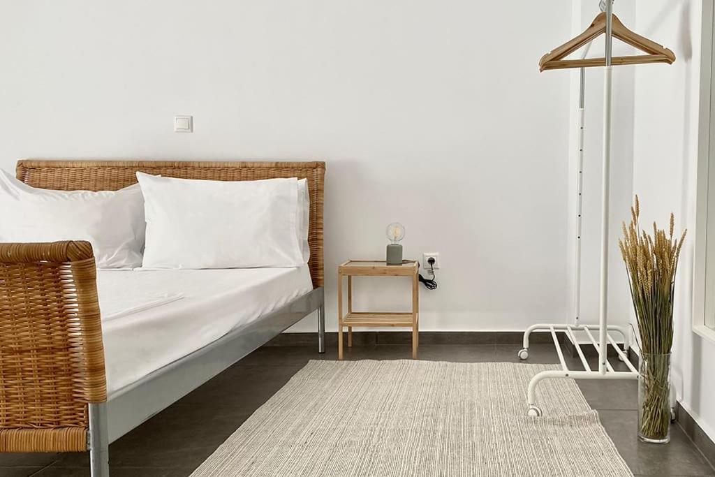 3-Bedroom Central, Spacious And Bright Apartment. Iraklio Exterior foto
